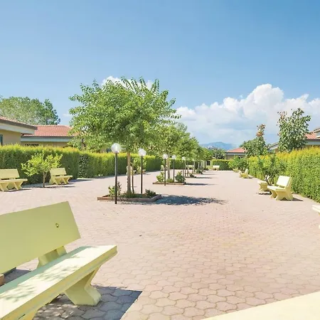 Two-bedroom Holiday In Monasterace Marina Rc *